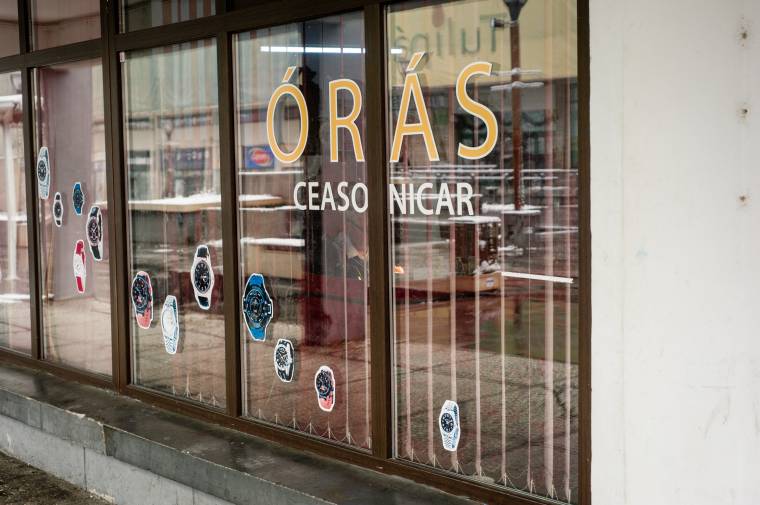 Megkésett búcsú az órásmesterektől