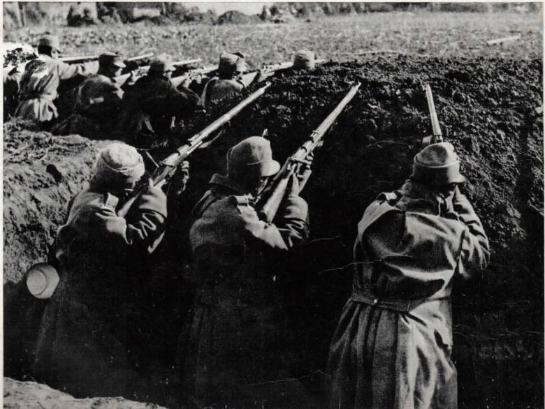 Népfelkelők védik Erdélyt 1916 szeptemberében •  Fotó: Id. Kováts István