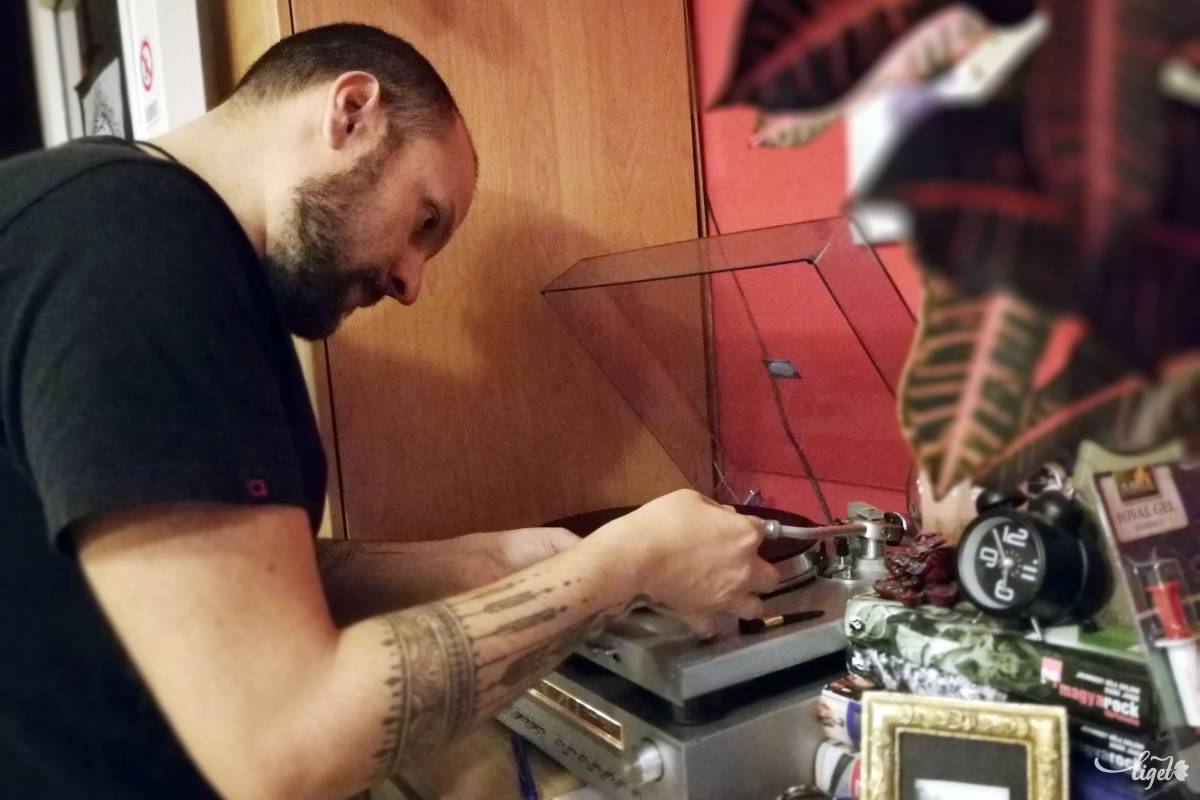 Nem gombnyomásra működik •  Fotó: Péter Beáta