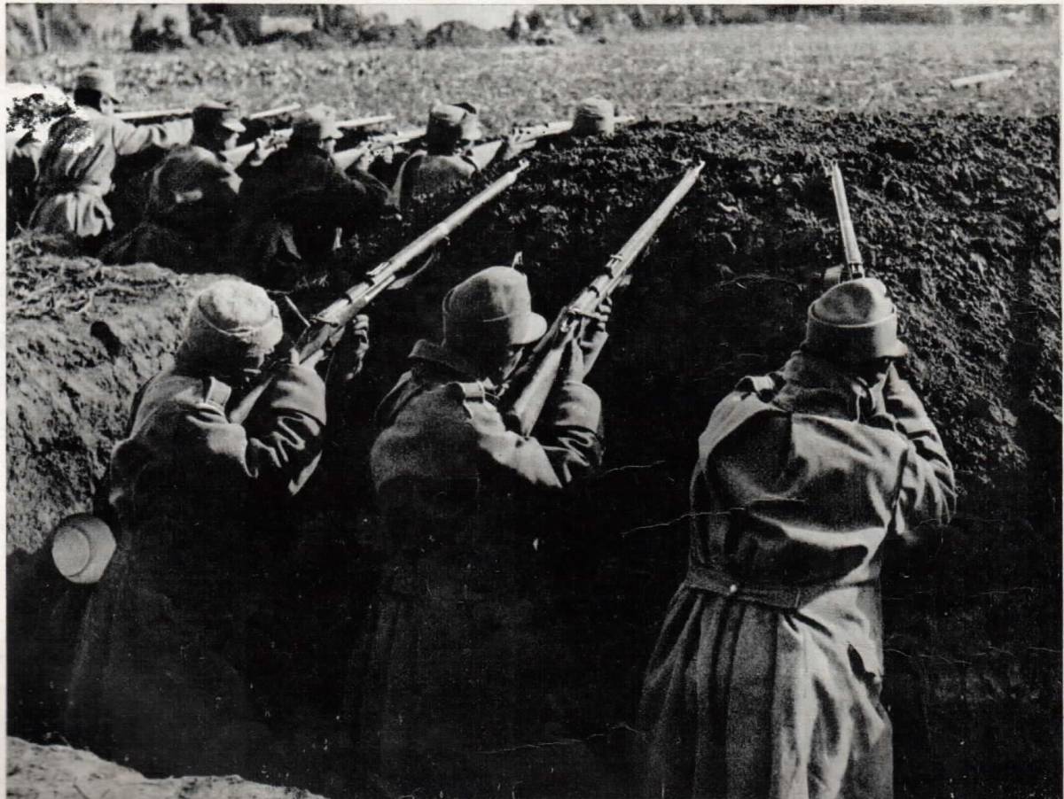 Népfelkelők védik Erdélyt 1916 szeptemberében •  Fotó: Id. Kováts István