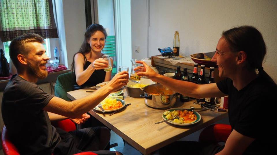 Paprikás krumpli kocsárdi módra a couchsurfing-es házigazdáknak •  Fotó: Albert Nándor