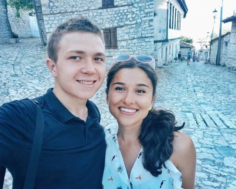 Burján Anna és Magyari Pál. Kalandok két keréken •  Fotó: Burján Anna, Magyari Pál