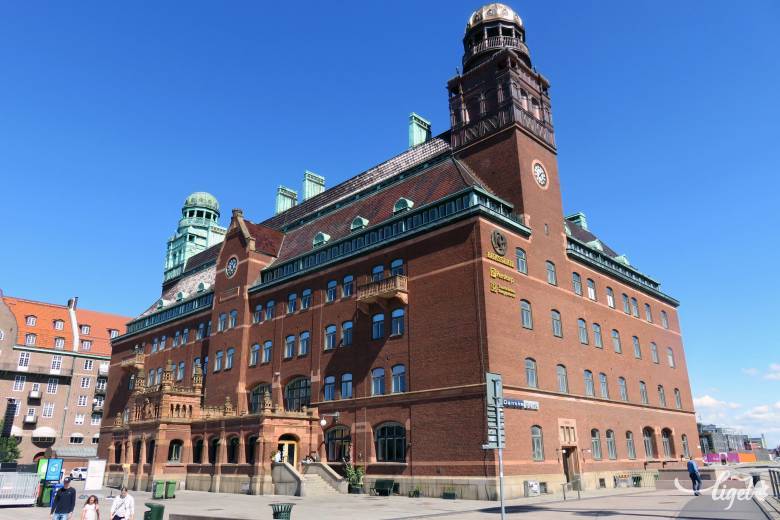 A malmöi vasúti pályaudvar egyik épülete •  Fotó: Antal Erika