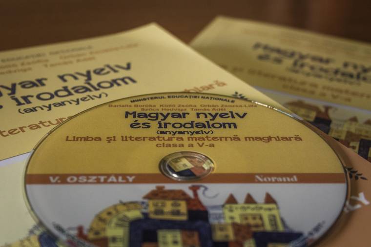 Magyar tankönyv, amely a belső tudást hozza felszínre