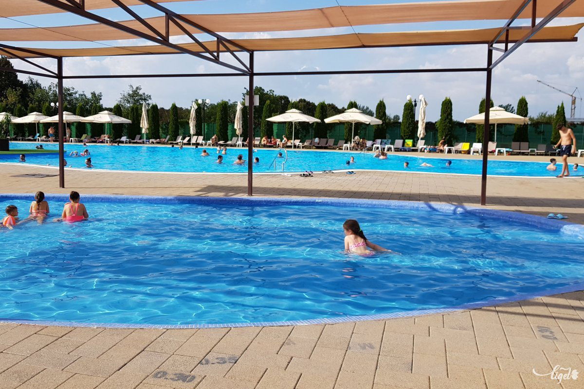 Kint is van gyerekmedence a nagy mellett •  Fotó: Rédai Attila