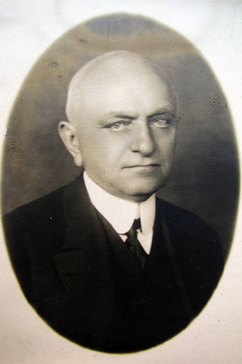 Bernády politikai tevékenysége megosztó tényezőként volt feltüntetve 