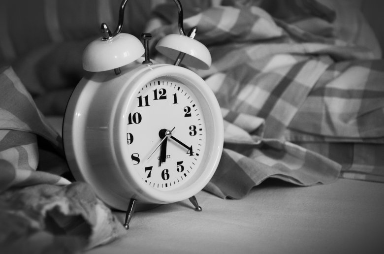 Március 25-én még egy órával biztosan kevesebbet alszunk •  Fotó: Pixabay.com