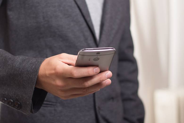 Az SMS emelt díjas. De nem tudjuk, mit kapunk cserébe •  Fotó: Pixabay.com