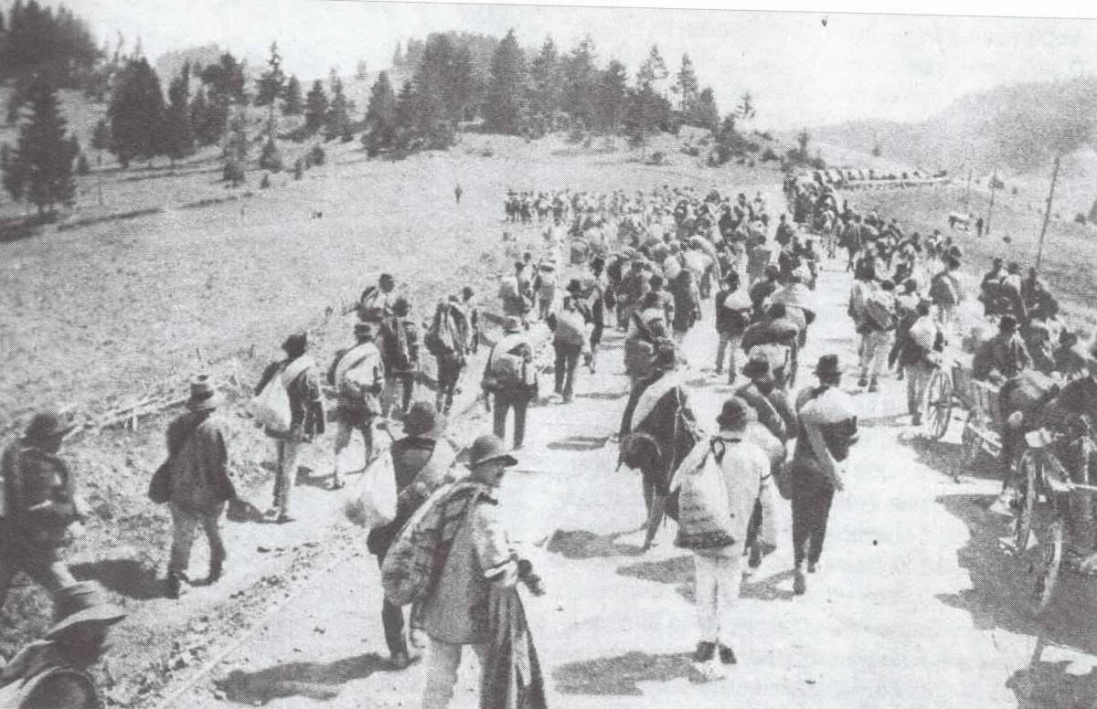 1916 őszén székely menekültekkelvoltak tele az országutak 