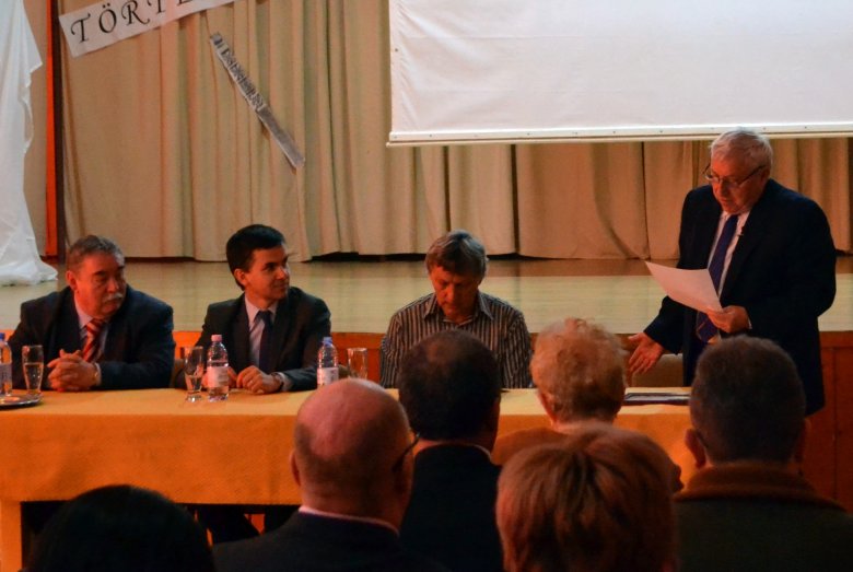 Az egykori iskolai szakkör tevékenységét most, utólag lehet igazán értékelni, állapították meg az emlékezők •  Fotó: Baricz-Tamás Imola