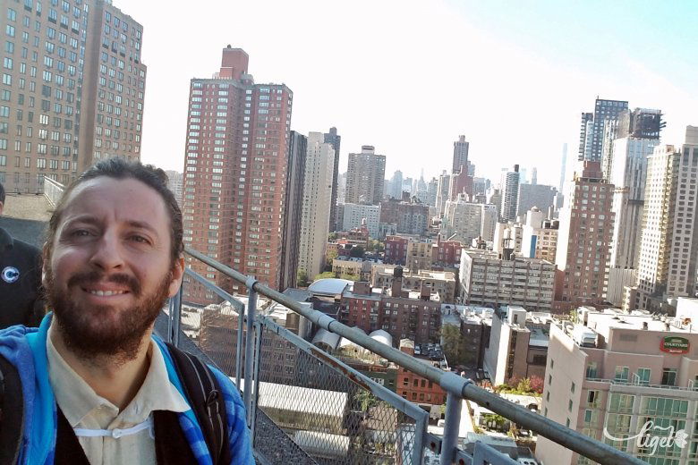 Tipikus New York-i látkép és Jozsó. 9 éve él a világ egyik legnépesebb városában •  Fotó: Búzás József