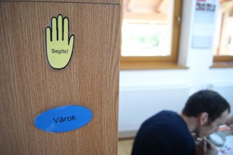 Ahol mindenkinek diagnózisa van: különleges nap a foglalkoztatóban