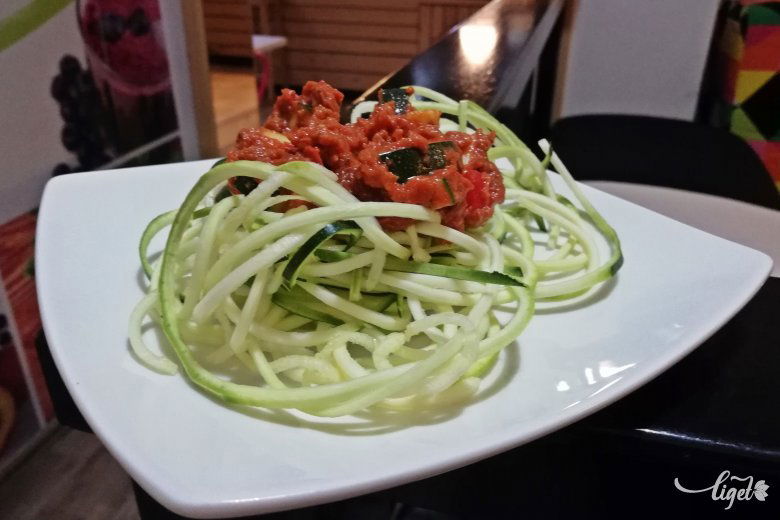 Elkészült a milánói „spagetti” •  Fotó: Péter Beáta