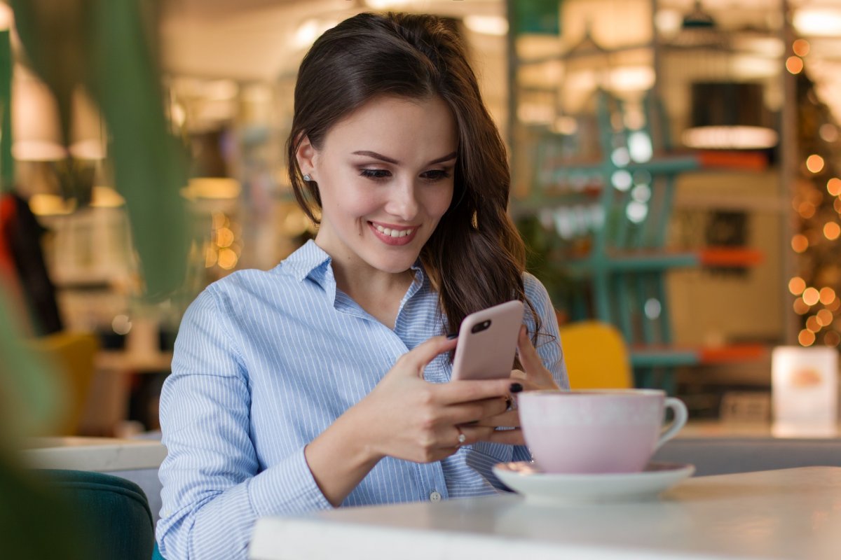 Inkább egy jó hangulatú üzenetváltás, mint egy kiszámíthatatlan telefonbeszélgetés •  Fotó: Pixabay.com