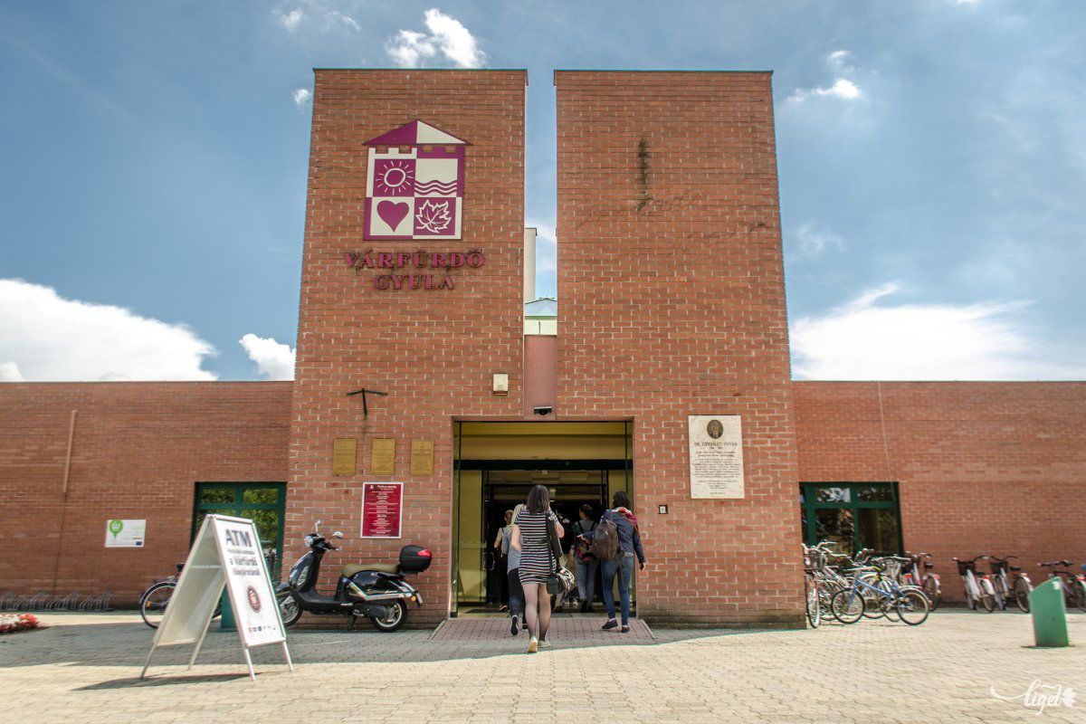 &bullet;  Fotó: Pinti Attila