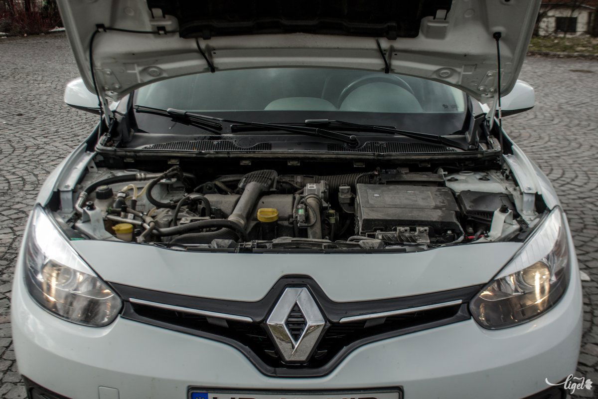 Nem „túlfeszített”, de elegendő dinamikát biztosít a dízelmotor •  Fotó: Pinti Attila