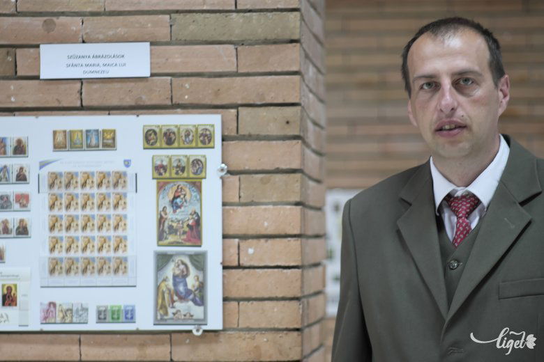 Mintegy 1500 bélyeget tekinthetnek meg a látogatók •  Fotó: Veres Nándor