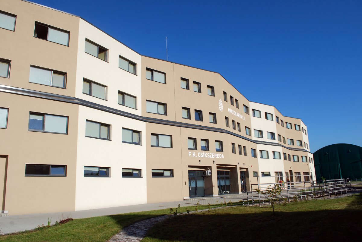 A csíkszeredai Márton Áron Tehetséggondozó Kollégium épülete •  Fotó: Nyirő Erika
