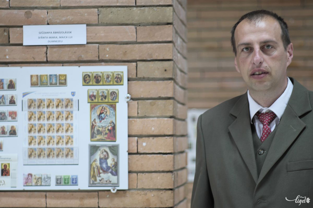 Mintegy 1500 bélyeget tekinthetnek meg a látogatók •  Fotó: Veres Nándor