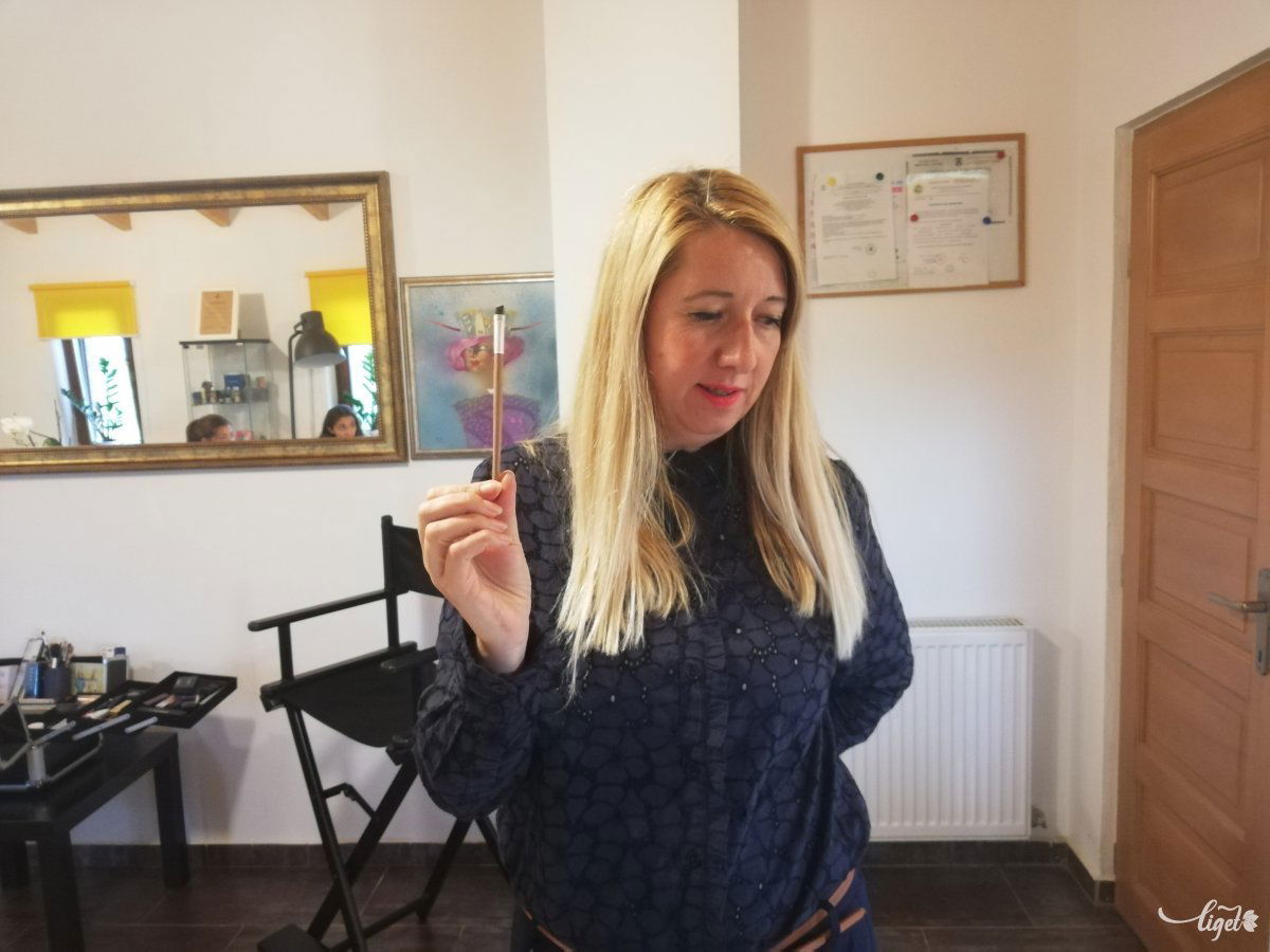 Szász Enikő kozmetikus •  Fotó: D. Balázs Ildikó
