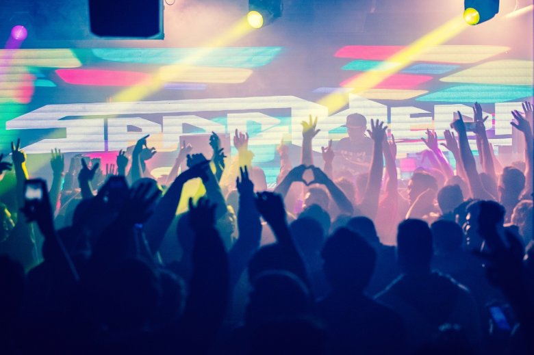 Mint sok minden más, a DJ szakma is rengeteg átalakuláson ment át az évek során •  Fotó: • Forrás: Pixabay.com