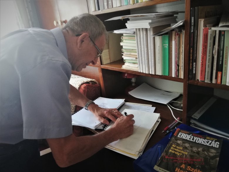 Tíz éven keresztül dolgozott a nagy volumenű munkán •  Fotó: Péter Beáta