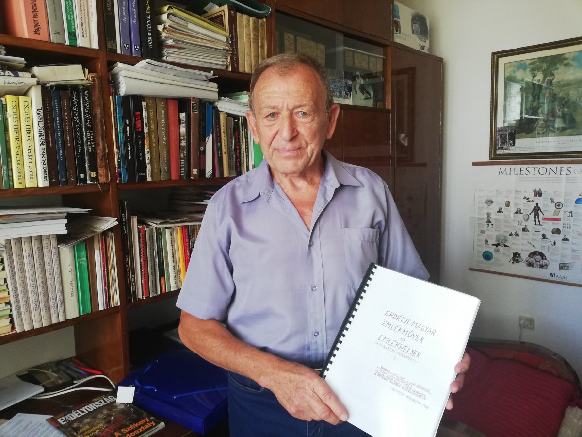 Domokos Árpád fontosnak tartja, hogy a történelmi eseményeket, emlékhelyeket megismertesse szélesebb körben is •  Fotó: Péter Beáta