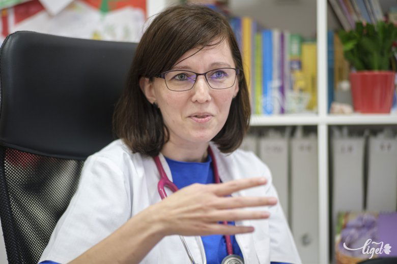 Kovács Emőke kisgyerek kora óta orvosnak készül •  Fotó: Veres Nándor