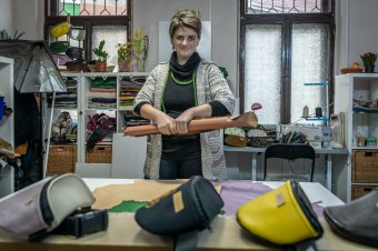 Tulipános motívumok Bene Zsófi műhelyében