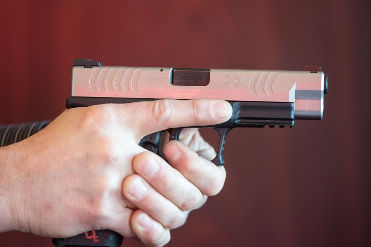 Fegyverrel fenyegetőzött egy férfi Székelyudvarhelyen