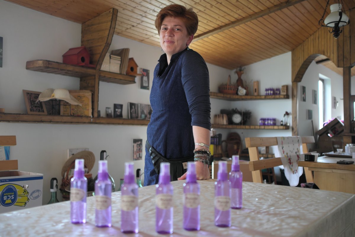 „Orvosnak készültem, és nagyon szeretem a kísérletezéseket. A suliban is a kémialabor volt a kedvencem” •  Fotó: Veres Nándor
