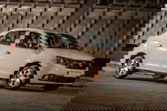 Műanyagba csomagolt érték: Dacia Logan Plus 1.0