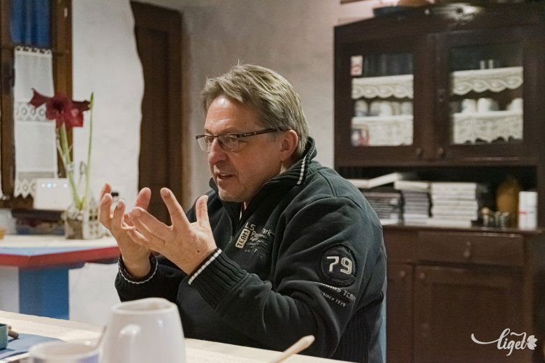 Mindig is szerettem a pénzt, szeretem jól felhasználni – mondja a magyar konyha megújítójaként is ismert séf •  Fotó: Gábos Albin