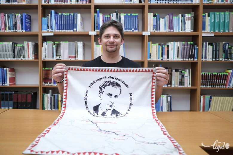 A versvándor, aki Radnóti nyomába eredt •  Fotó: Veres Nándor