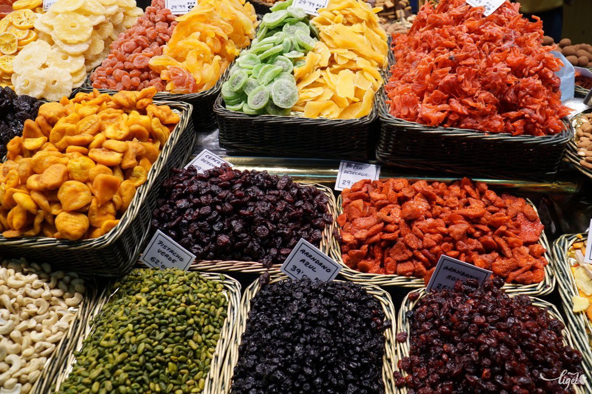 Gyümölcsök a La Boqueria piacon •  Fotó: Szatmári Bence