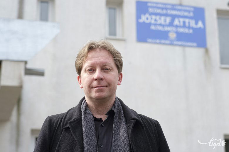 Különös kapcsolódási pontok: a legifjabb Krizmanits József a költőről elnevezett iskolában járt •  Fotó: Veres Nándor