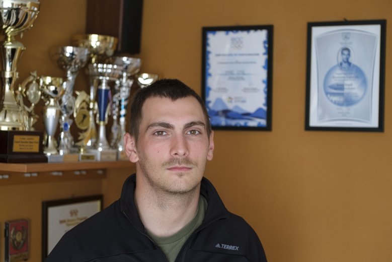 Két gyorskorcsolya-válogatott technikusa az olimpián a csíki Imre Emil