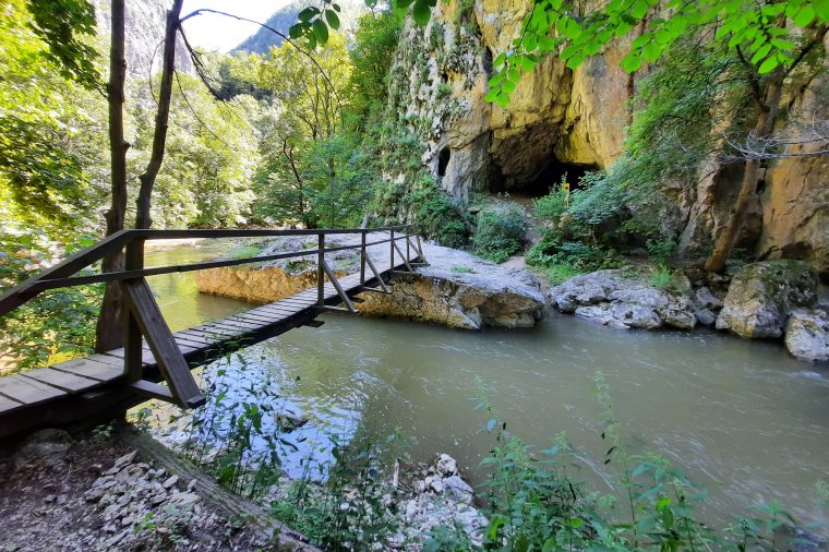 Eltűnt férfit kerestek a Vargyas-szorosban, aki reggelre került elő