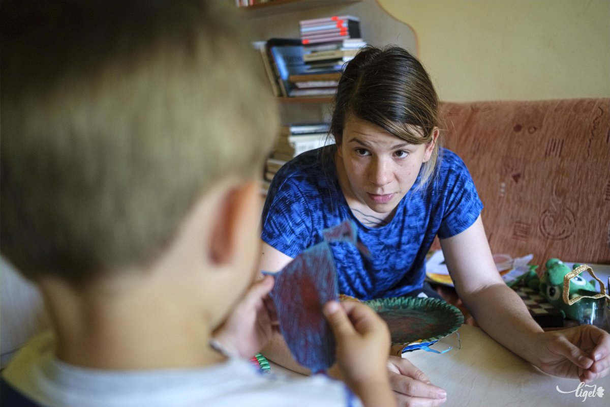 Kézműveskedés a karanténos időszak alatt •  Fotó: Veres Nándor