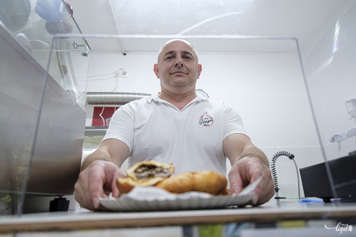 Egy régi álma vált valóra a korábbi katonának •  Fotó: Veres Nándor
