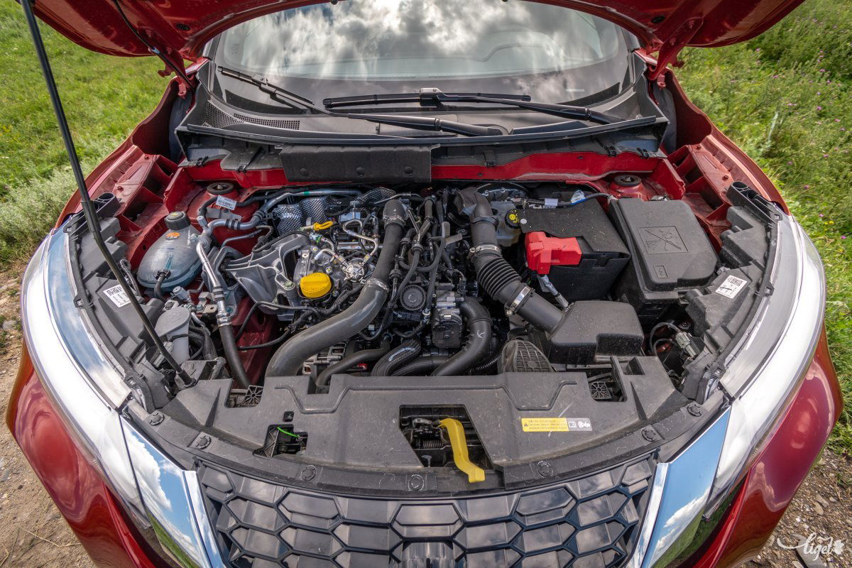 Egy köbcenti híján egy liter: sima járású és halk az egyetlen elérhető motor &bullet;  Fotó: Pinti Attila