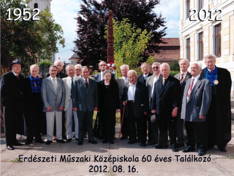 A hatvanéves érettségi találkozón még szép számban jelen voltak •  Fotó: Forrás: Sandy András archívuma