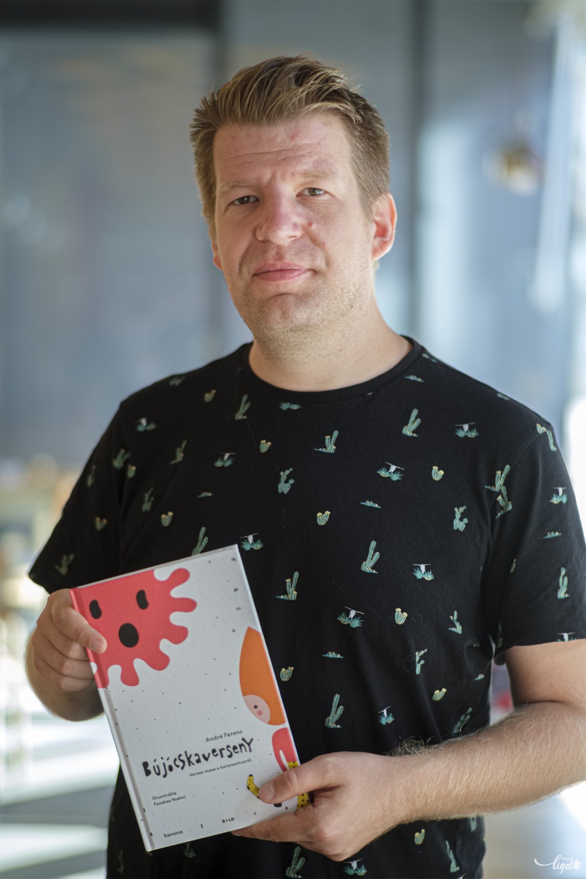 Bújócskaverseny címmel írt verses mesét •  Fotó: Veres Nándor