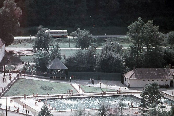 A Szejkefürdő madárvávlatból (1977) •  Fotó: Balázs Ferenc