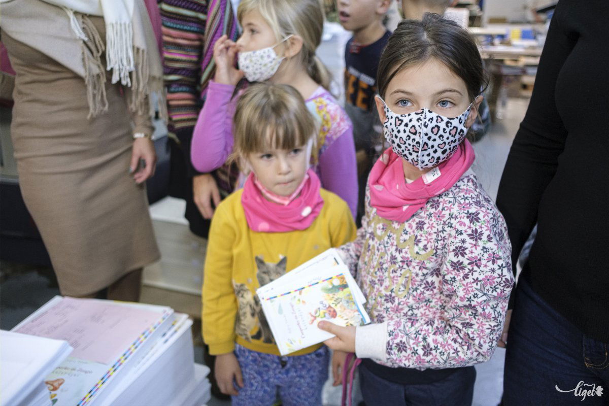 Cseperke és Zengő kalandjai. még friss, még meleg •  Fotó: Veres Nándor
