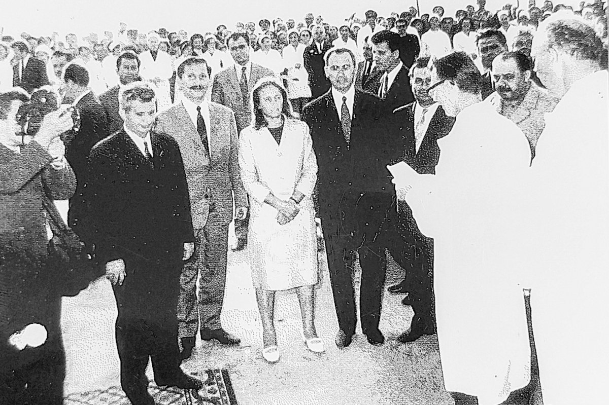 Nicolae Ceaușescu főtitkár és felesége a kórházavatáson, 1971. augusztus 14-én •  Fotó: Forrás: Aurel Sbârcea archívuma