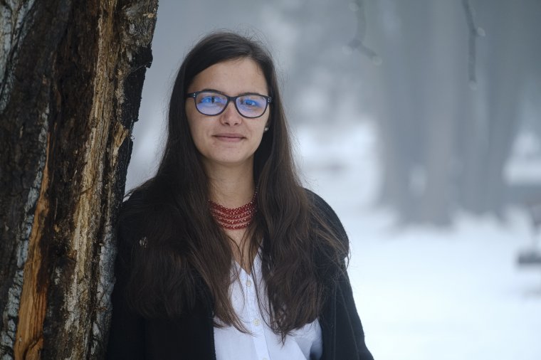 Gyöngyszem Pusztinából: a lány, aki átkelt a hegyeken