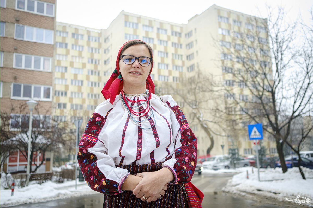 Karina jelenleg Csíkszeredában él •  Fotó: Veres Nándor