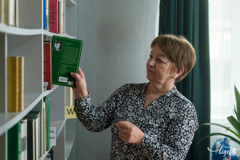 Sándor Edit maga is a falu szülöttje •  Fotó: Veres Nándor