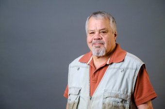 „Szinte soha nem tudom a végét.” Molnár Vilmos a rutinná nem váló írásról